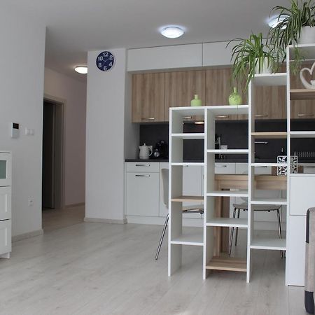 Leo Apartment Free Parking!!! Bratislava Eksteriør bilde
